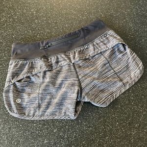 Lululemon Speed Up Low Rise Lined Shorts 2.5" inseam